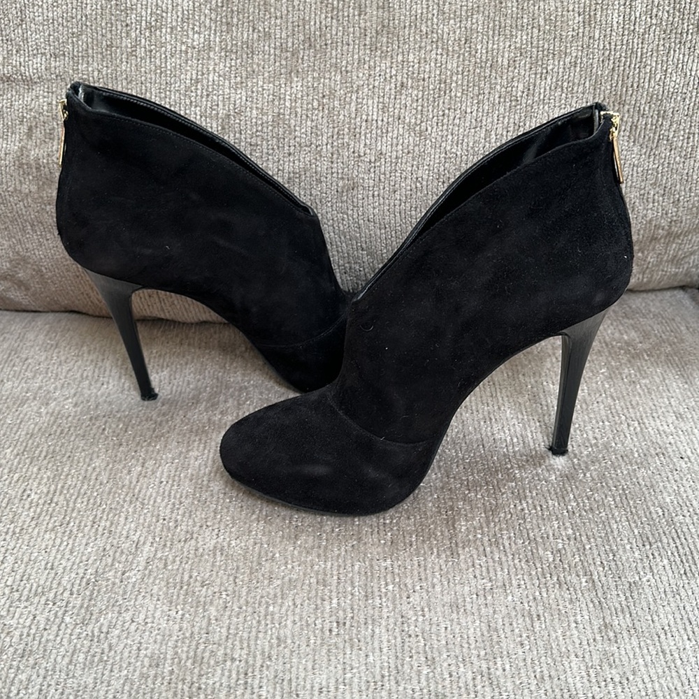 Guess Suede Booties - Picture 4 of 8